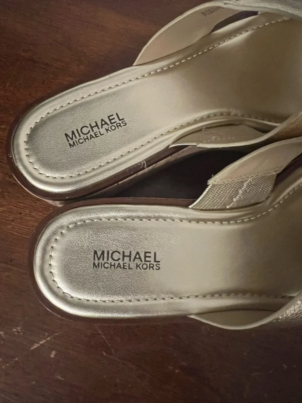 Michael Michael Kors Cary Metallic Leather Wedge Sandals in Pale Gold size 7.5 - Picture 7 of 10
